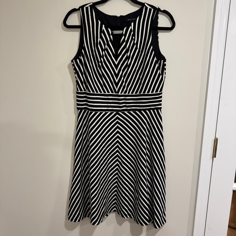 White House Black Market Striped Fit Flare A Line Dress Size 8 Medium Key Hole